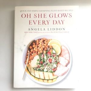 ✅Oh She Glows Every Day Cookbook- Angela Liddon
